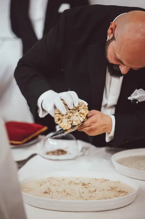 Lamellatura del Tartufo sul risotto